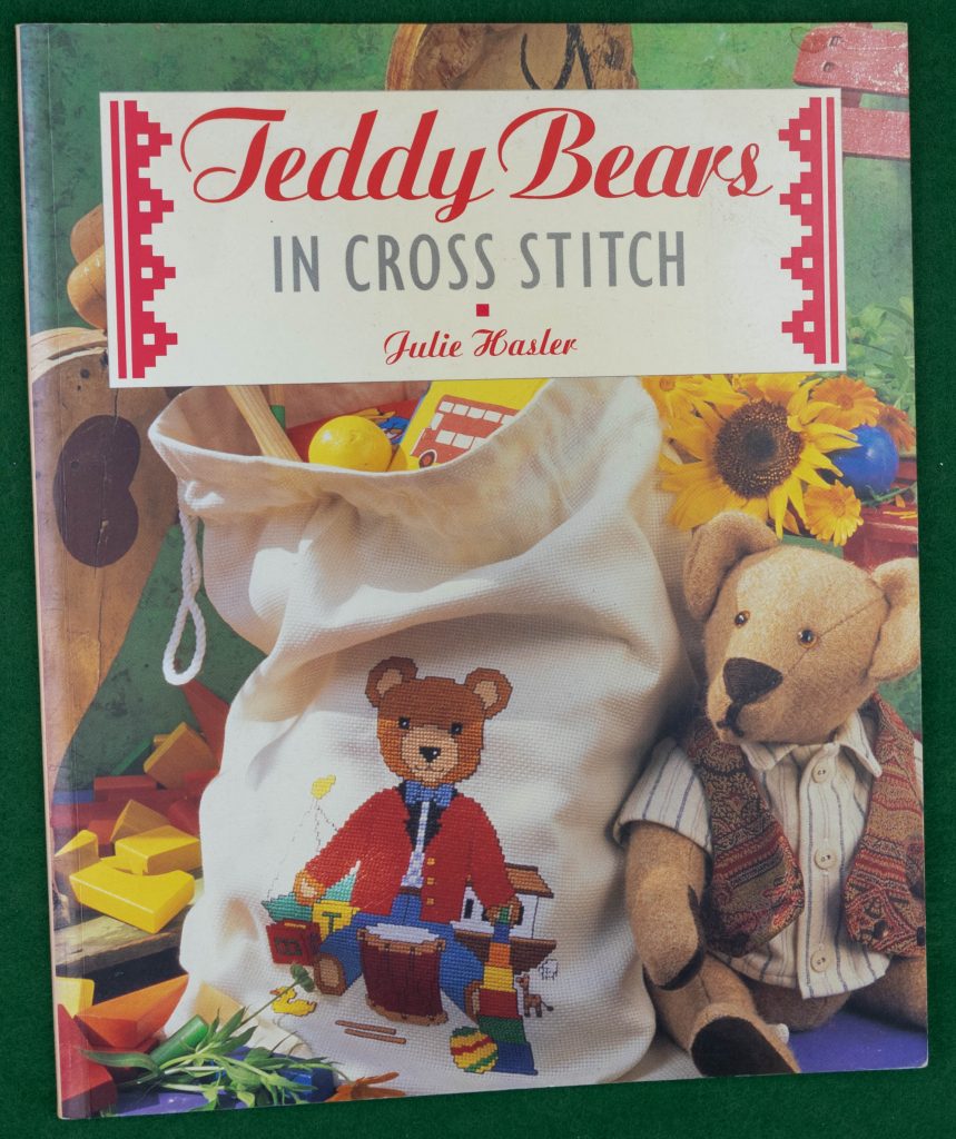 Book Cover: Teddy Bears in Cross Stitch