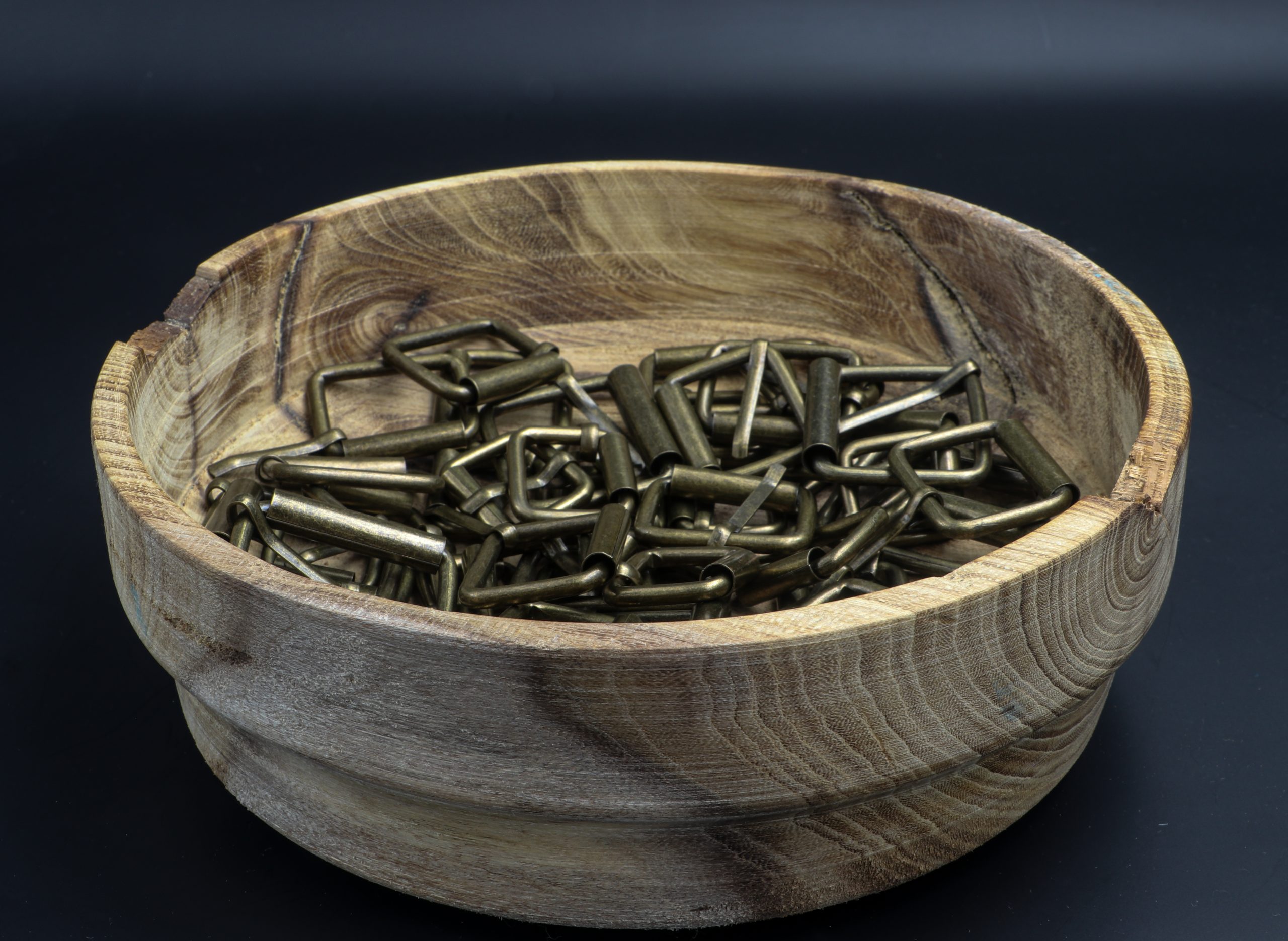 Rustic Turned Round Oak Bowl - Image 11